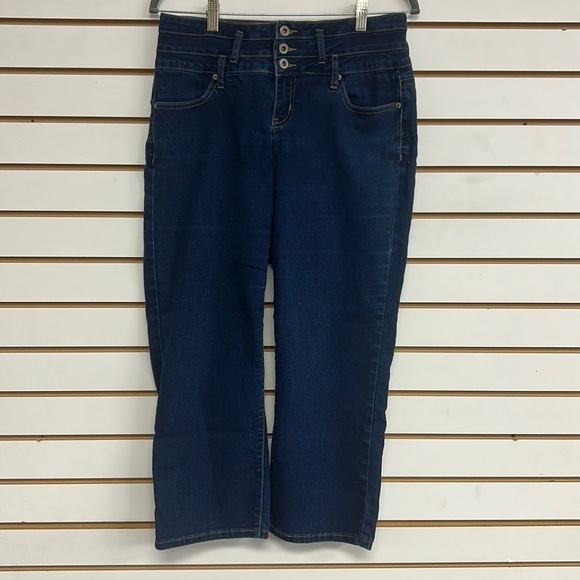 Hydraulic Jeans - Wide Leg 3 Button and Zipper Closure, Crop Jeans.‎ Size 10 - Picture 1 of 8